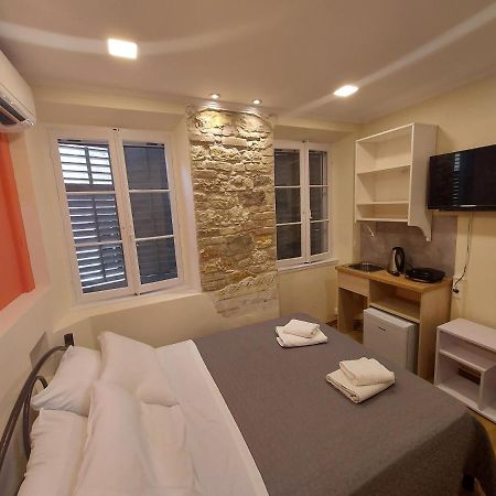 Corcyra Microflat In Old Town Apartment Corfu  ภายนอก รูปภาพ